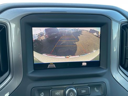 Used 2023 GMC Sierra 2500 Pro w/ Convenience Package AWD/4WD image 17