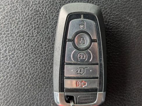 Used 2021 Ford Expedition Limited image 31