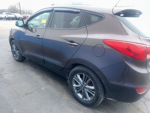Used 2015 Hyundai Tucson SE image 4