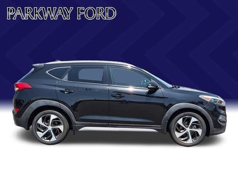 Used 2018 Hyundai Tucson Sport FWD image 6