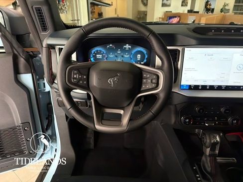 New 2025 Ford Bronco Heritage Edition image 16