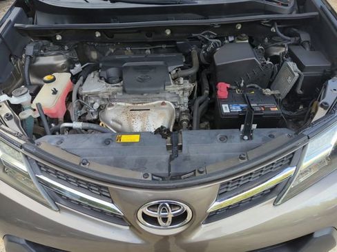 Used 2014 Toyota RAV4 XLE image 27