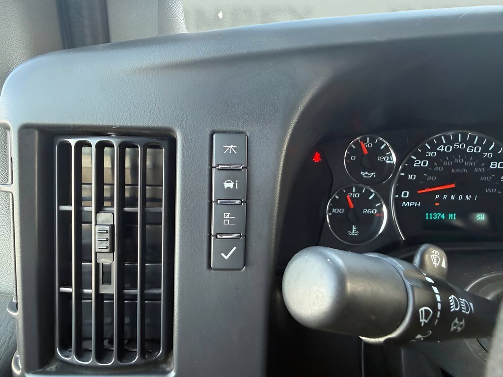 Used 2021 Chevrolet Express 2500 w/ Driver Convenience Package RWD image 23