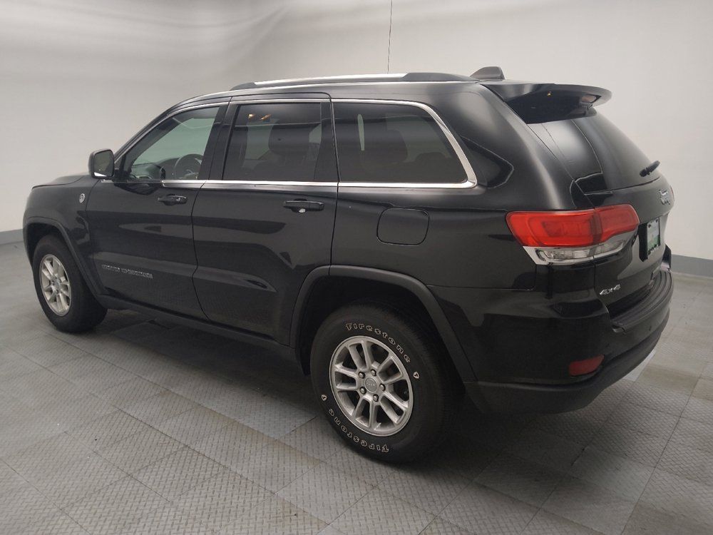 Used 2019 Jeep Grand Cherokee Laredo AWD/4WD image 3