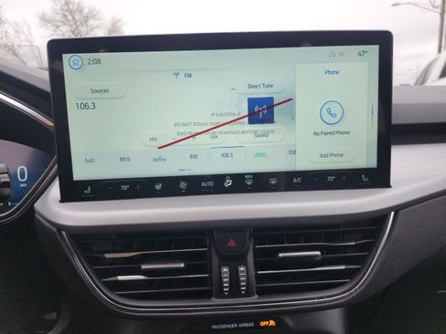 New 2025 Ford Escape Base w/ PHEV Premium Package image 3