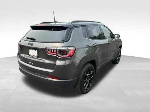 Used 2023 Jeep Compass Latitude w/ Convenience Group AWD/4WD image 6