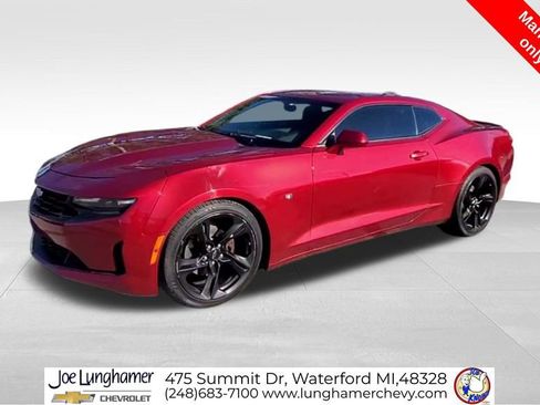 Used 2021 Chevrolet Camaro LT RWD image 4