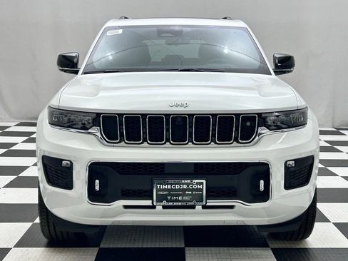 New 2025 Jeep Grand Cherokee Overland w/ Adv Protech Group III image 3