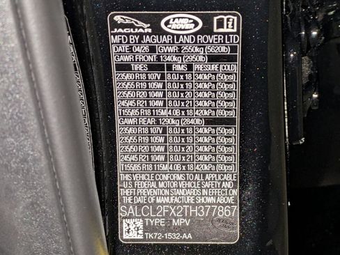 New 2026 Land Rover Discovery Sport Landmark AWD/4WD image 31