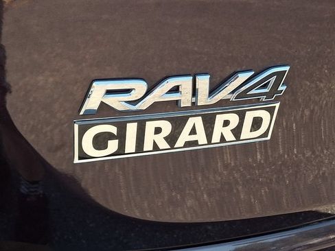 Used 2018 Toyota RAV4 LE w/ All Weather Liner Package AWD/4WD image 29