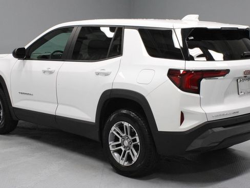 Used 2025 GMC Terrain Elevation AWD/4WD image 11