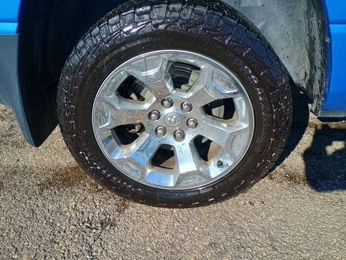 Used 2021 RAM 1500 Big Horn AWD/4WD image 11
