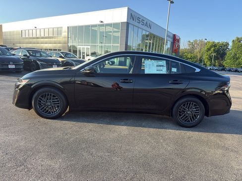 New 2026 Nissan Sentra SV w/ SV Convenience Package FWD image 6