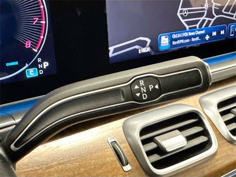 Certified 2025 Mercedes-Benz GLS 450 4MATIC image 17