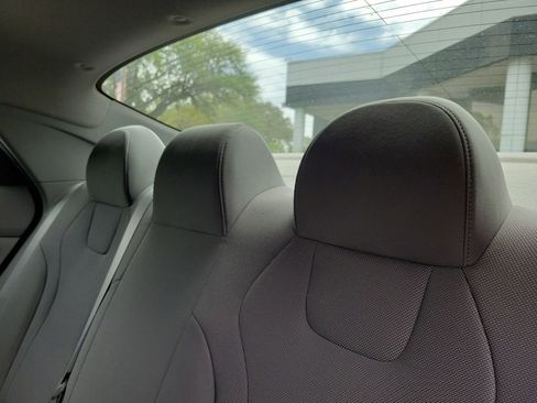 Certified 2021 Hyundai Elantra SE image 13