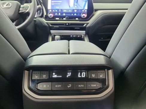 Used 2026 Lexus TX 500h AWD w/ Technology Package image 52