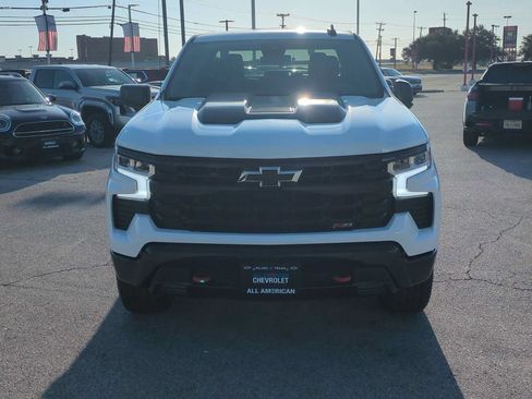 Used 2024 Chevrolet Silverado 1500 LT Trail Boss AWD/4WD image 3