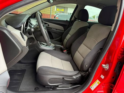 Used 2016 Chevrolet Cruze LS FWD image 17