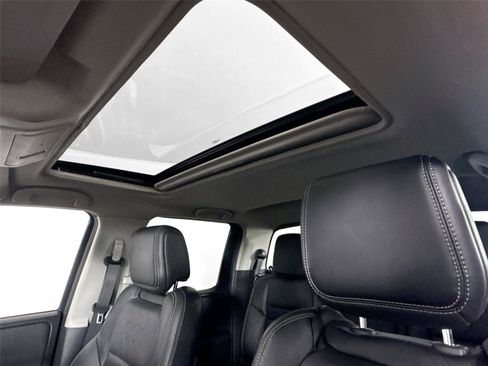 Used 2024 Nissan Frontier SL w/ Technology Package RWD image 6