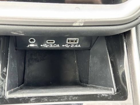 Used 2024 Subaru Outback Premium AWD/4WD image 19