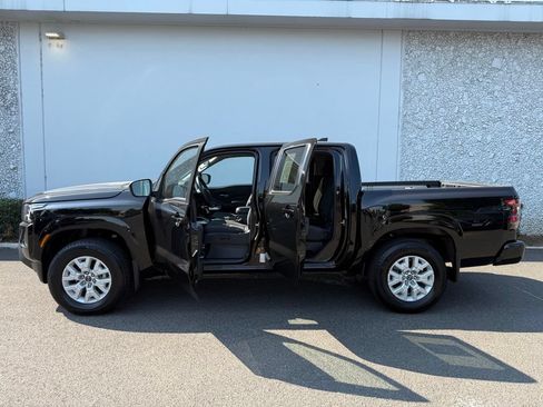 Certified 2023 Nissan Frontier SV w/ SV Convenience Package AWD/4WD image 16