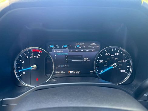 Used 2017 Ford F250 Platinum w/ Platinum Ultimate Package AWD/4WD image 37