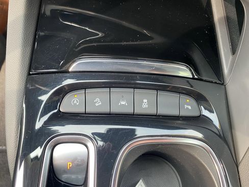 Certified 2023 Buick Envision Essence image 41