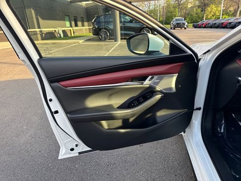 New 2026 MAZDA MAZDA3 2.5 S Hatchback w/ Premium Pkg image 16