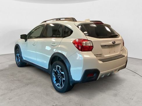 Used 2016 Subaru Crosstrek 2.0i Premium image 3
