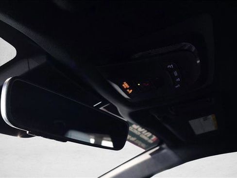 Used 2024 Subaru Solterra Limited image 21