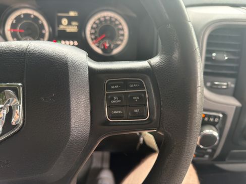Used 2019 RAM 1500 Express AWD/4WD image 19