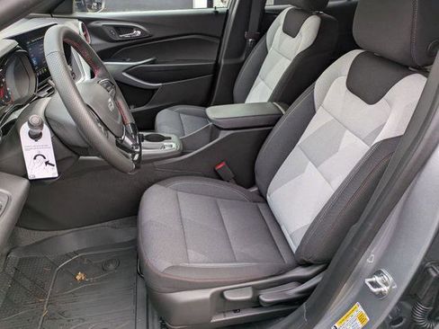 New 2026 Chevrolet Trax RS w/ Sunroof Package image 11