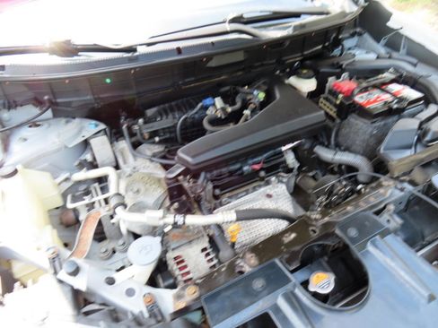 Used 2018 Nissan Rogue S FWD image 15
