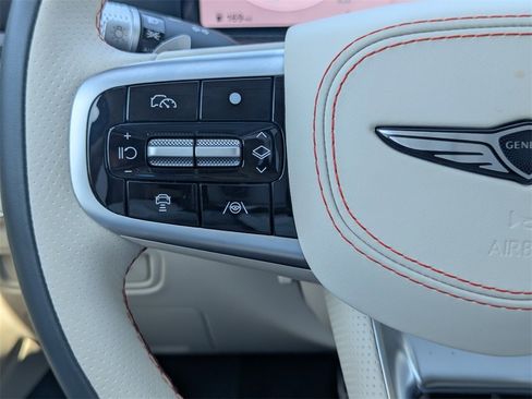 New 2025 Genesis GV80 3.5T e-SC image 16