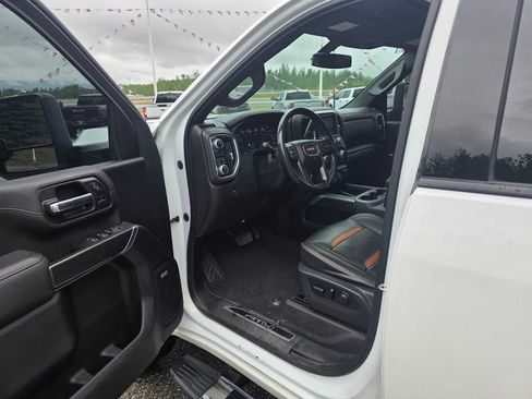 Used 2020 GMC Sierra 2500 AT4 w/ AT4 Premium Package AWD/4WD image 19
