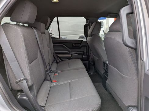 Used 2025 Toyota 4Runner SR5 image 29