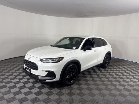 Certified 2023 Honda HR-V Sport image 8