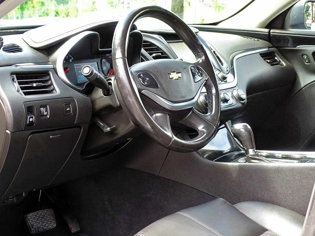 Used 2018 Chevrolet Impala LT FWD image 14