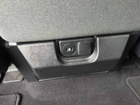 Used 2025 Ford F150 XLT w/ Equipment Group 301A Standard image 35