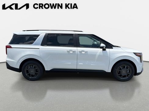 New 2026 Kia Carnival EX FWD image 4