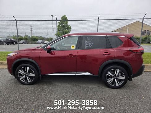 Used 2021 Nissan Rogue Platinum FWD image 6