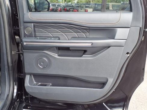 Used 2022 Ford Expedition Max Platinum image 15