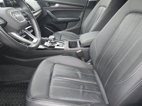 Used 2021 Audi Q5 2.0T Premium w/ Convenience Package image 11