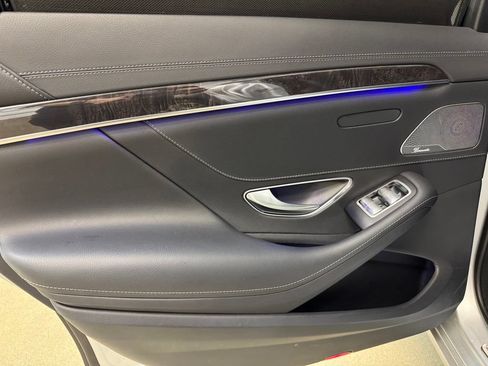 Used 2017 Mercedes-Benz S 550 4MATIC Sedan image 18