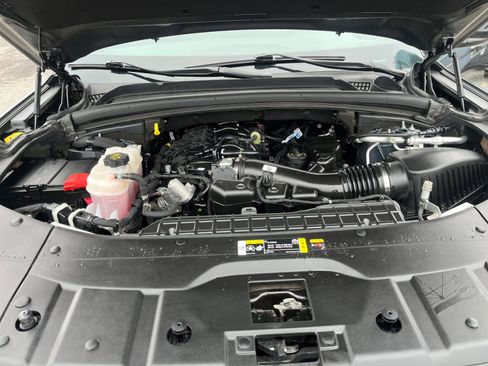 Used 2024 Jeep Grand Cherokee L Laredo w/ Luxury Tech Group I image 20