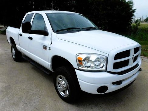 Used 2009 Dodge Ram 2500 Truck ST w/ Trailer Tow Group AWD/4WD image 2