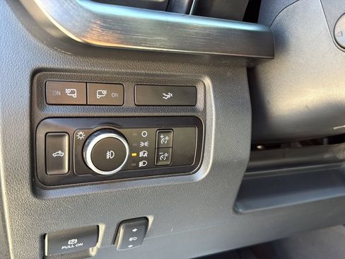 Used 2023 Ford F250 Lariat w/ Sport Appearance Package AWD/4WD image 14