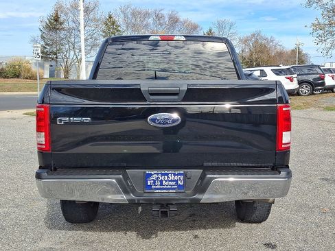 Used 2017 Ford F150 XLT image 5