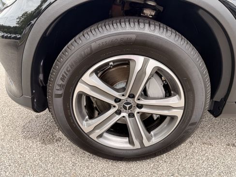 Used 2019 Mercedes-Benz GLC 300 4MATIC image 11