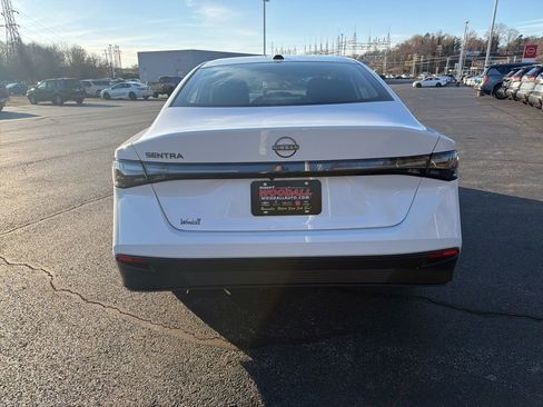 New 2026 Nissan Sentra SV w/ SV Convenience Package FWD image 4